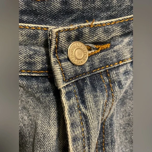 Denim shorts, distressed blue, L - Picture 2 of 5